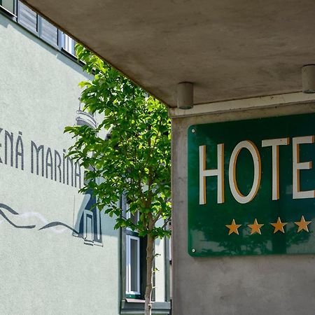 Hotel Zelena Marina 弗尔赫拉比 外观 照片